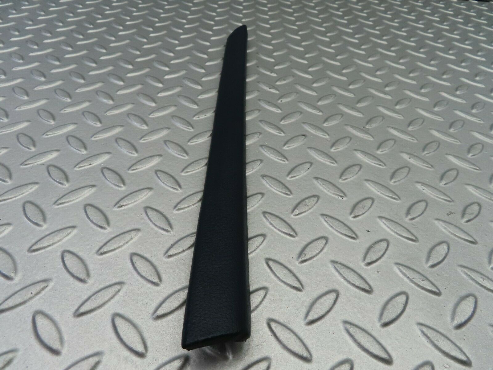 6909 Mercedes-Benz C107 350SLC Coupe Interior Rear Left Quarter Window Cover