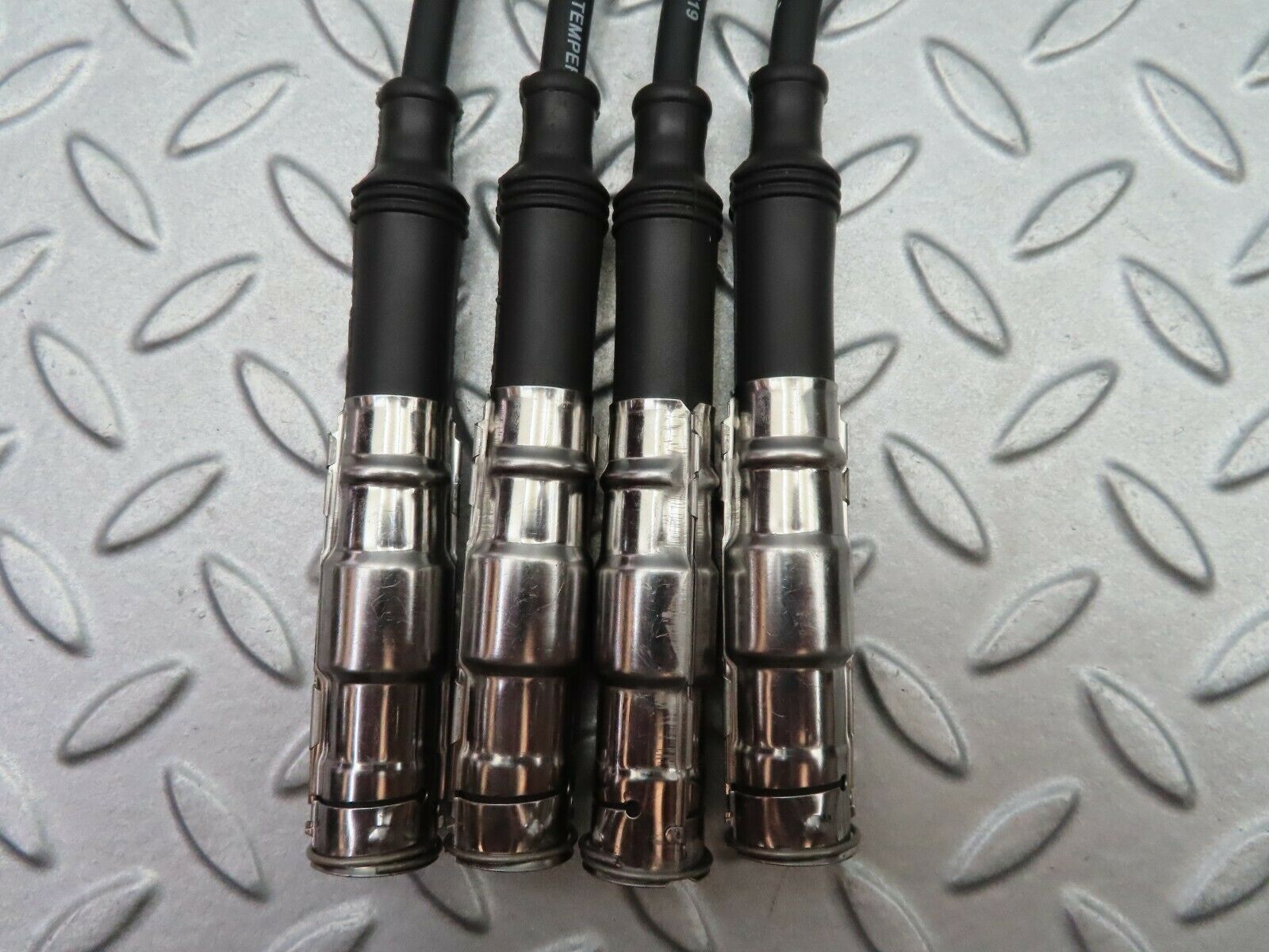 5600 Mercedes-Benz W124 230E Ignition Lead Set