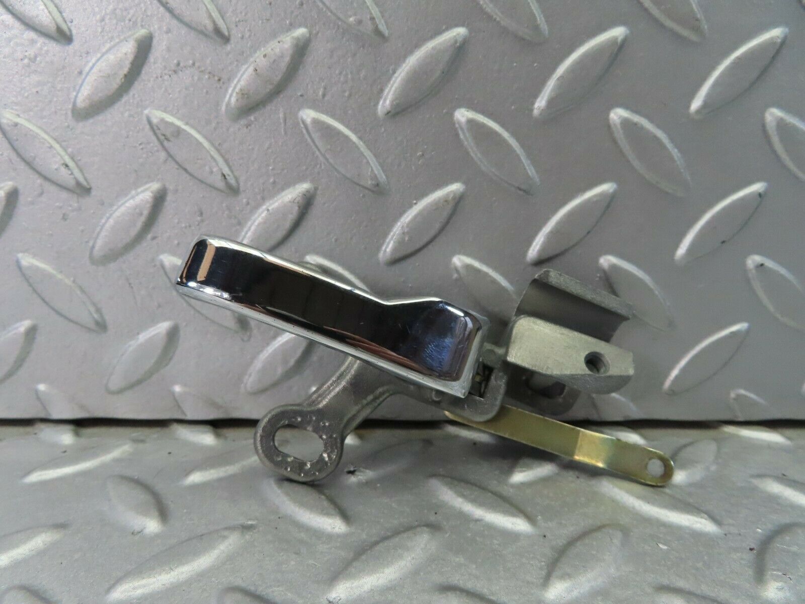 7917 Mercedes-Benz W115 220D Right Interior Door Handle Chrome 1157660219