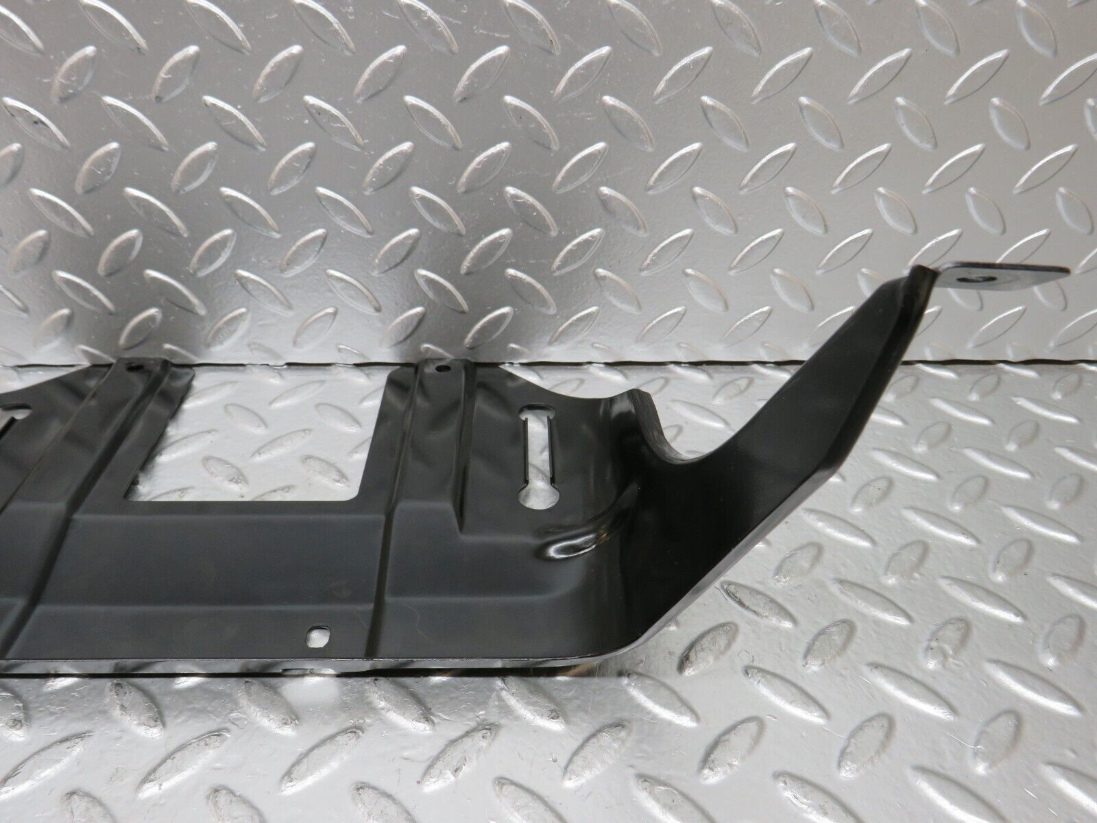 24861 Mercedes-Benz W140 S320 Dash Console Support