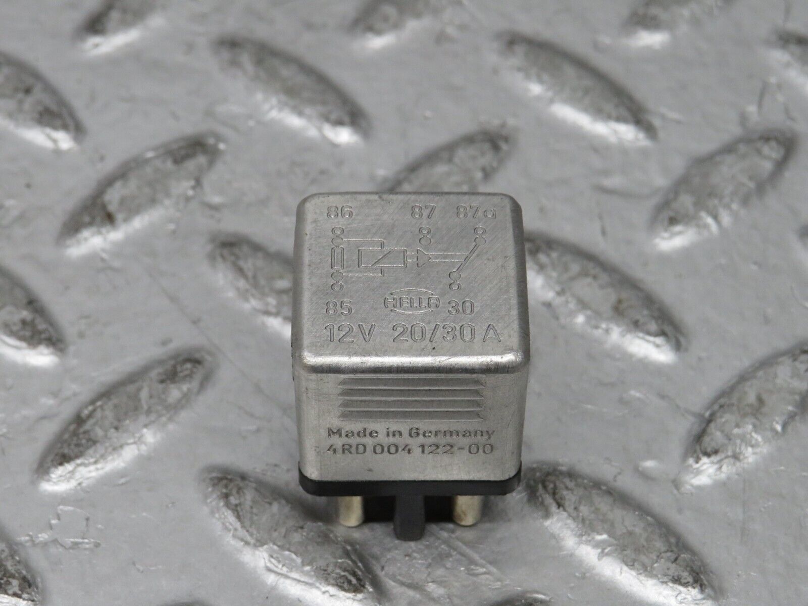 27197 Mercedes-Benz W123 280E Multi Purpose Relay 0015420219