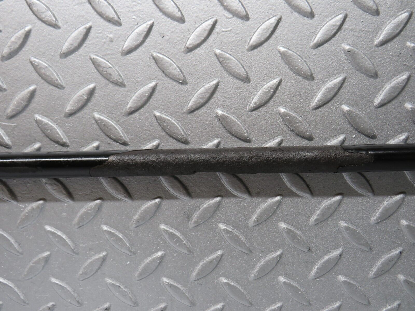 38173 Mercedes-Benz A124 320E Cabriolet Anti Roll Bar Rear Axle 1243260116