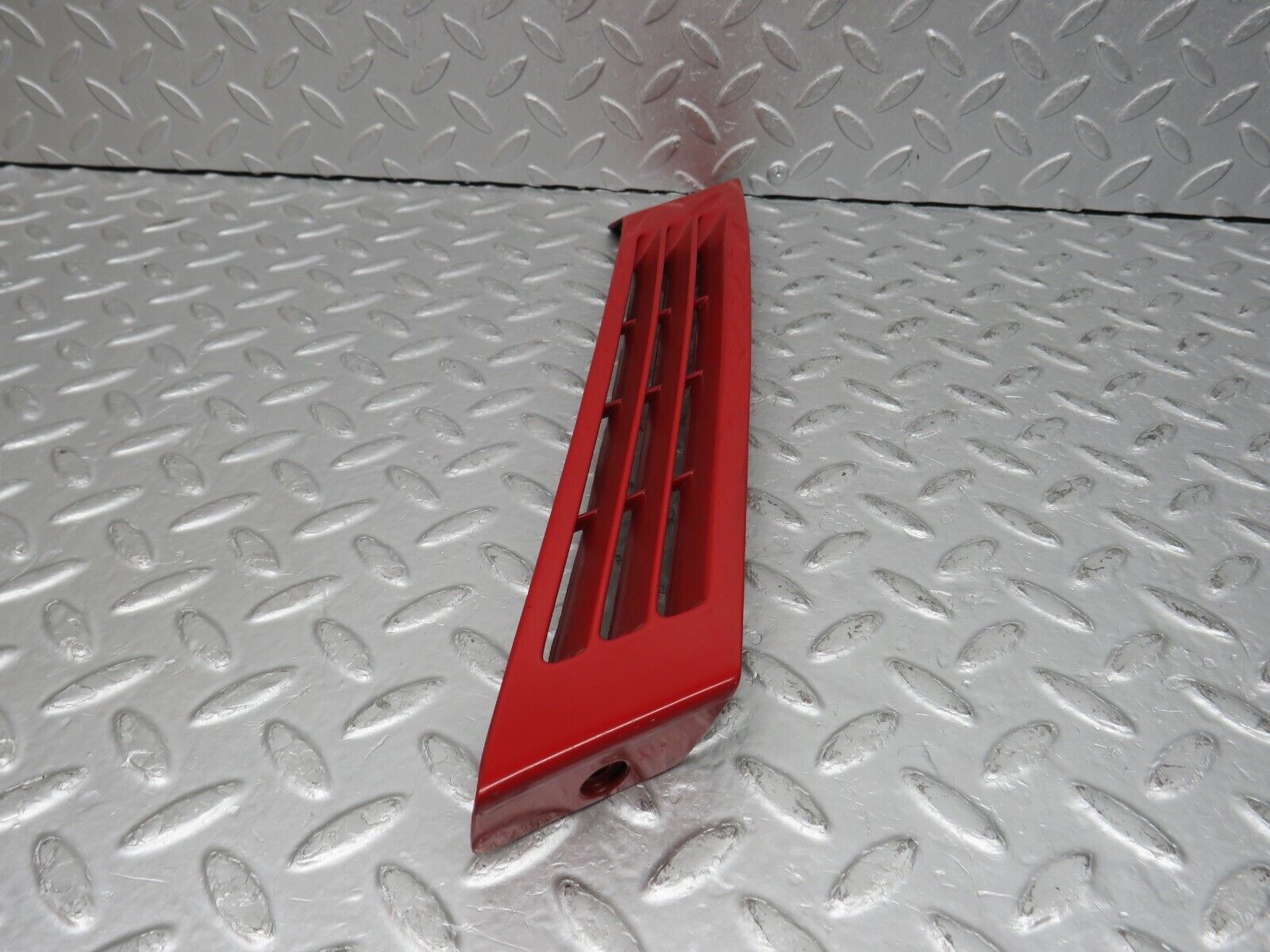 38735 Mercedes-Benz W201 190E 2.6L C Pillar Exterior Cover Left Side 2016980189