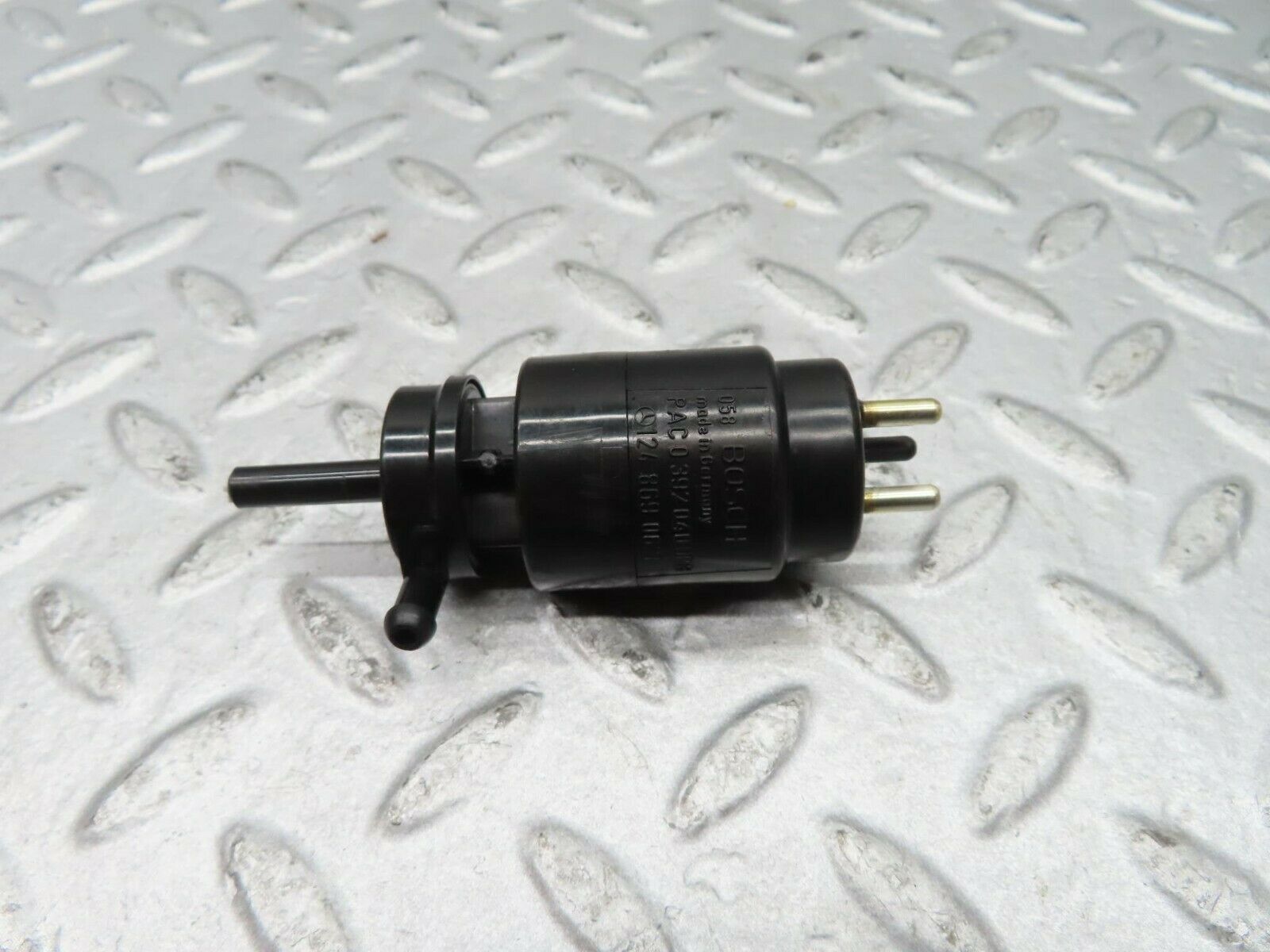 16630 Mercedes-Benz C107 380SLC Windscreen Washer Pump Bosch 1248690621