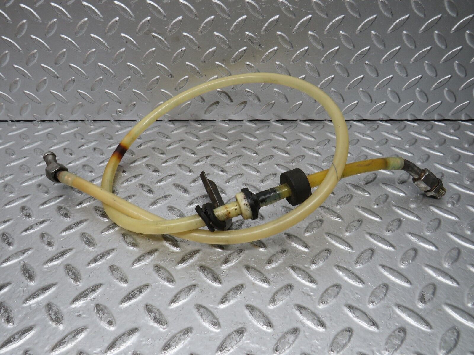 28856 Mercedes-Benz W123 230E Brake Servo Vacuum Pipe