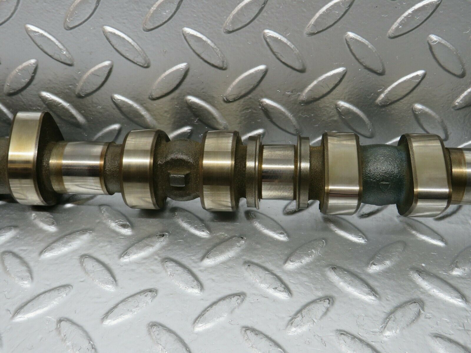 24425 Mercedes-Benz S124 220TE Wagon Camshaft Left Side Intake 1111101