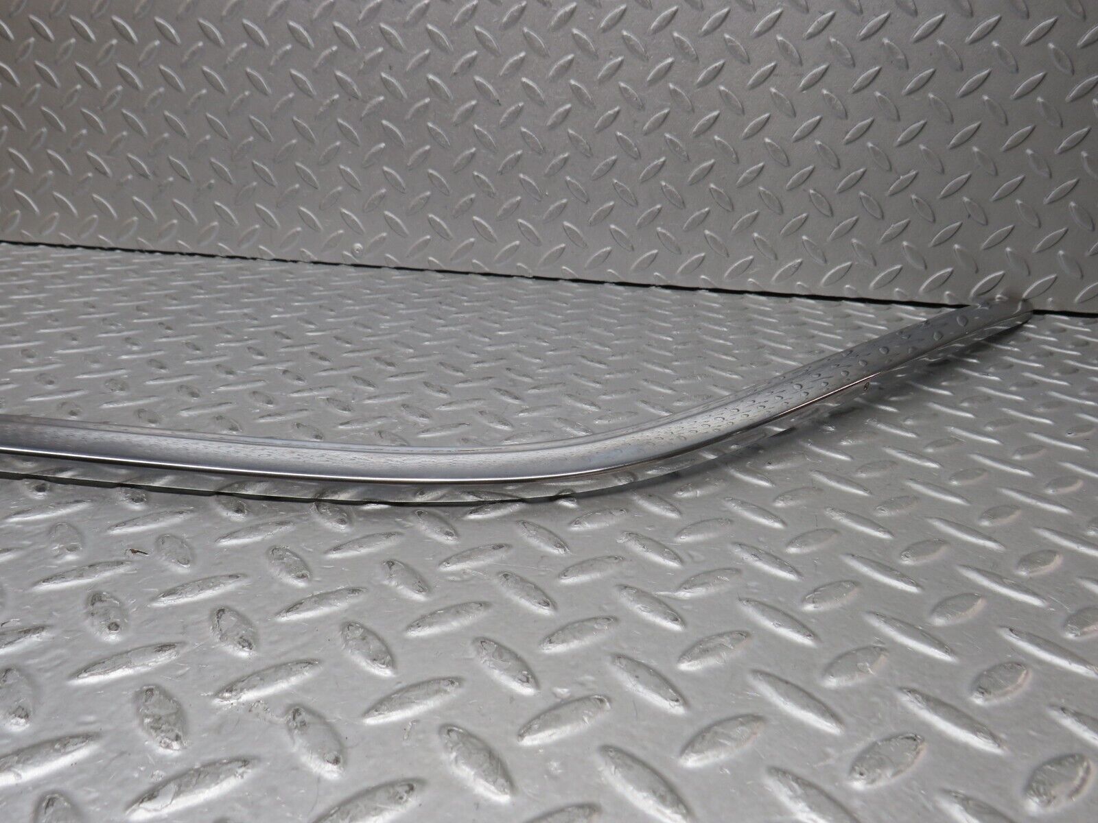 37318 Mercedes-Benz W109 300SEL Rear Right Door Chrome Window Frame