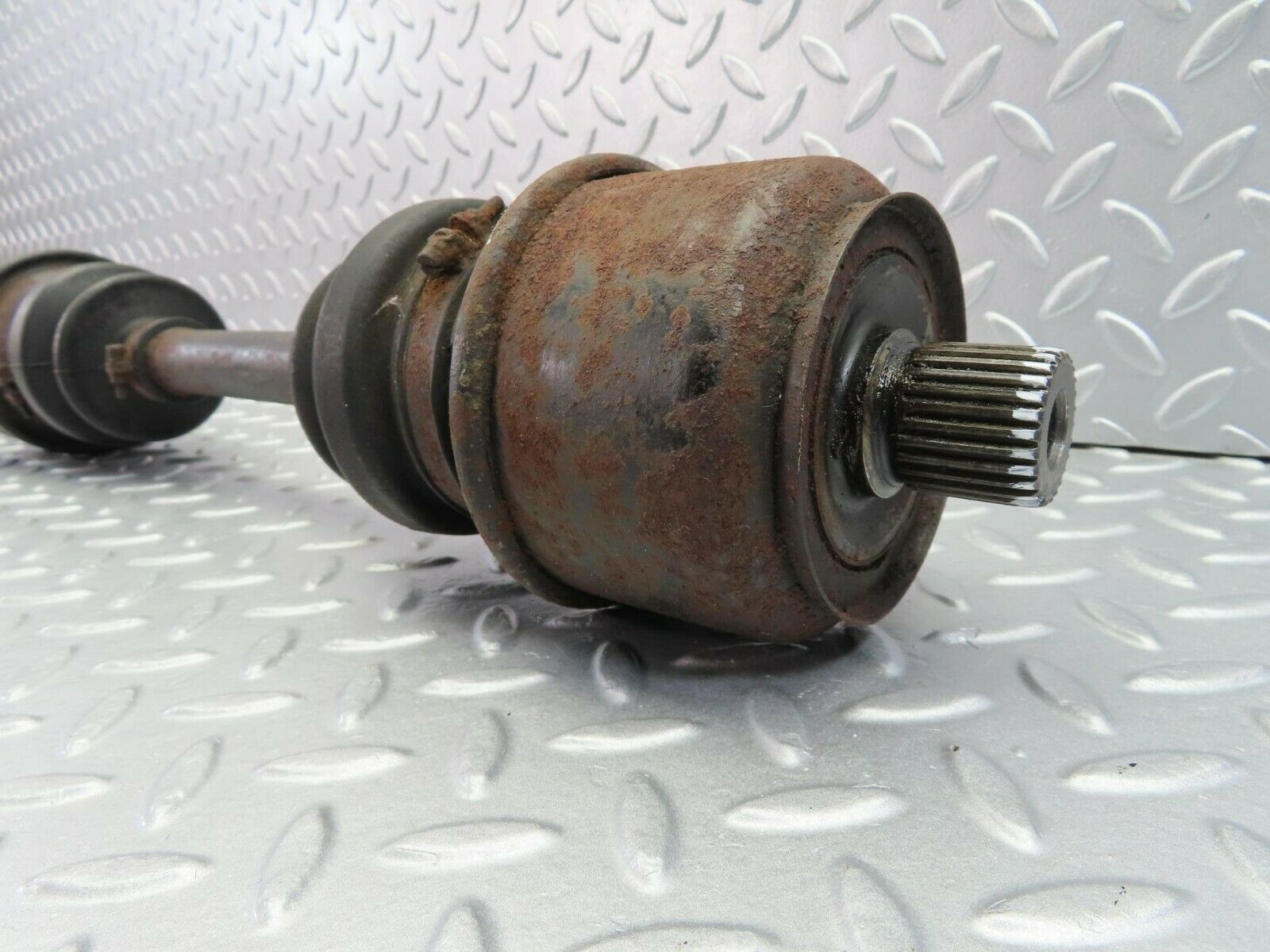 9781 Mercedes-Benz W115 220D Axle Shaft Drive Shaft