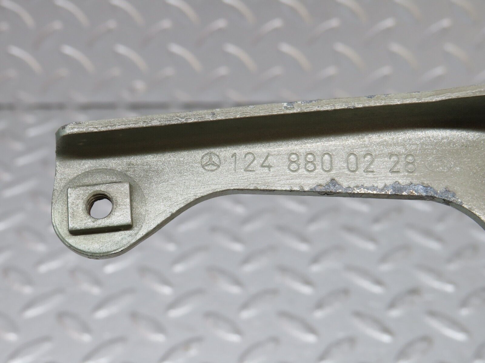 34159 Mercedes-Benz W124 260E Bonnet Hinge Right 1248800228 1248871074