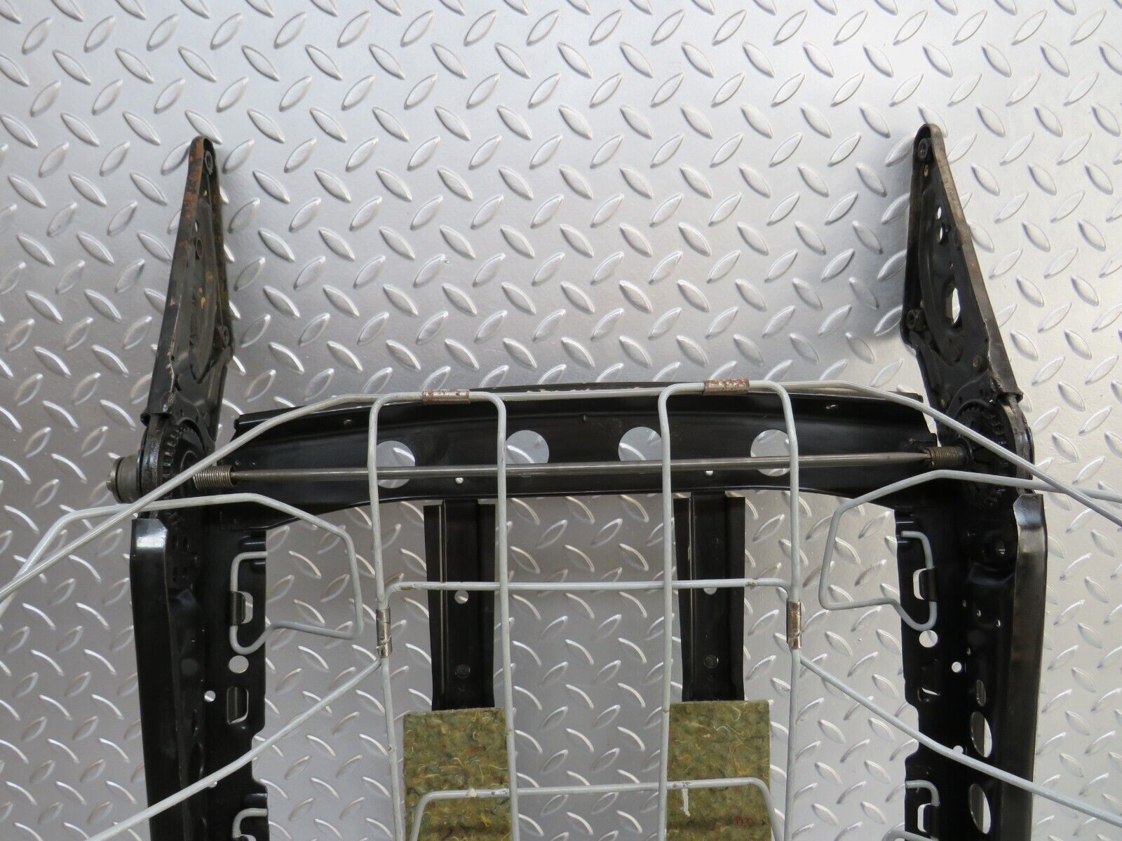 25395 Mercedes-Benz W201 190D Front Right Seat Backrest 11003340