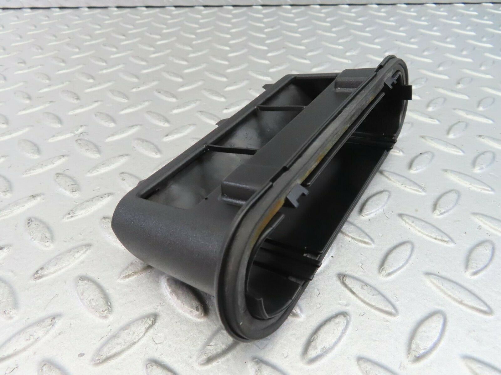 10371 Mercedes-Benz W201 190E Trunk Breather Ventilation Valve 2018300242