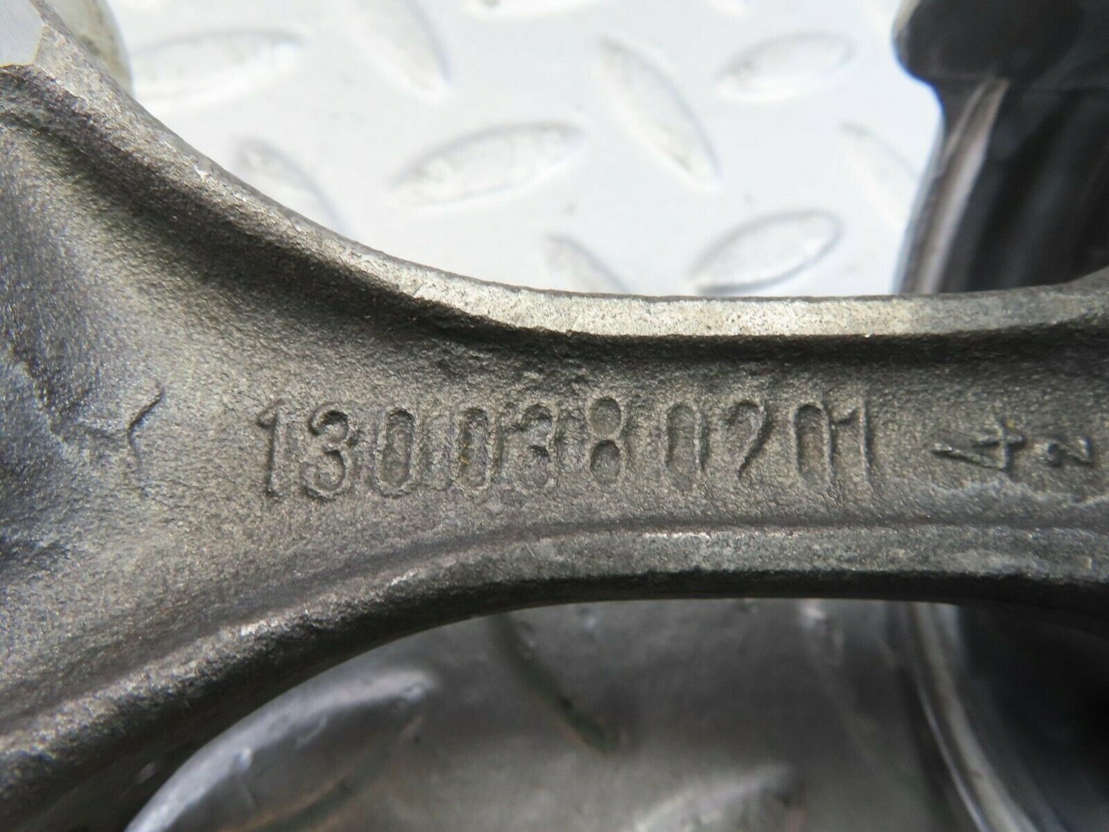 10161 Mercedes-Benz W108 Piston With Connecting Rod 86.49 mm 1300380201