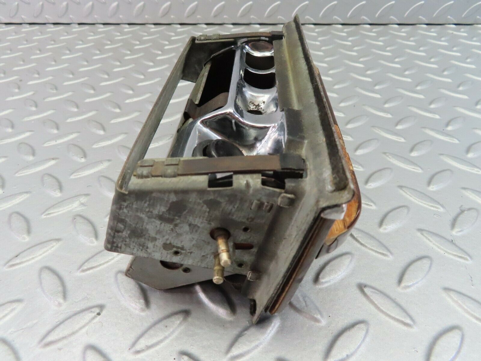 7330 Mercedes-Benz W116 450SE Centre Console Ashtray