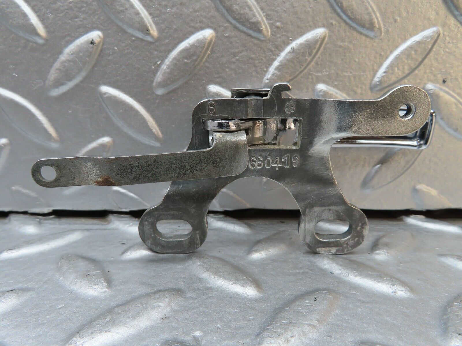 20841 Mercedes-Benz W114 250CE Coupe Right Interior Door Handle 1107660419