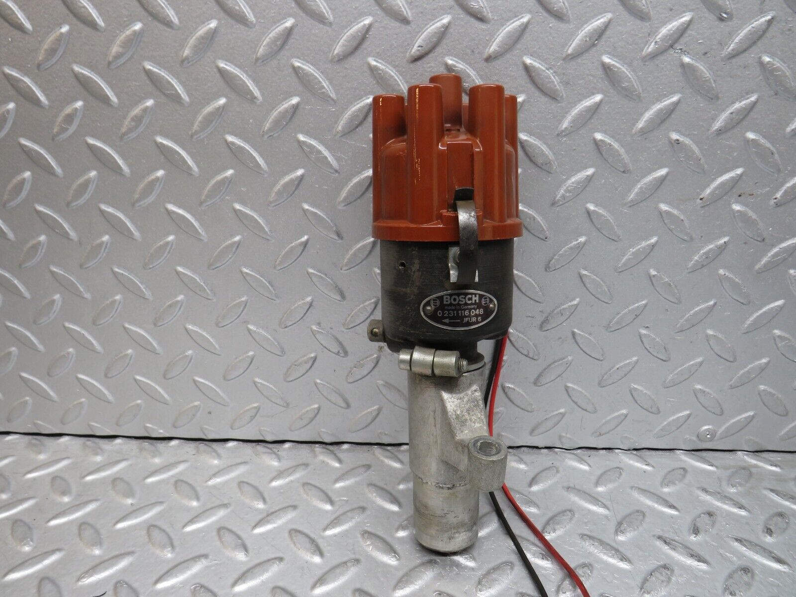 37717 Mercedes-Benz W108 280S Ignition Distributor 0231116048