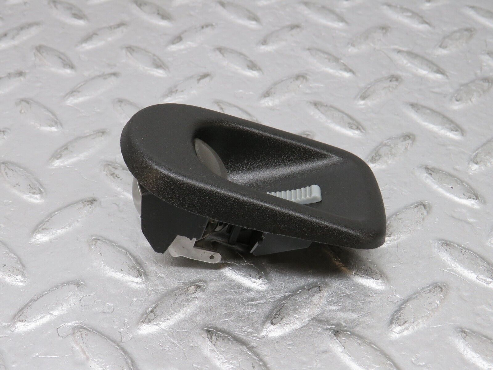 36078 Mercedes-Benz W126 420SE Rear Left Interior Light 1268200301