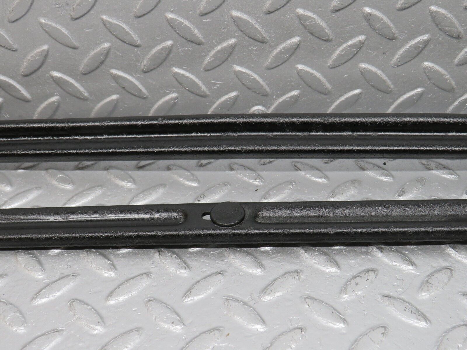 38582 Mercedes-Benz R129 280SL Coupe Front Suspension Anti Roll Bar Support Bar 2x