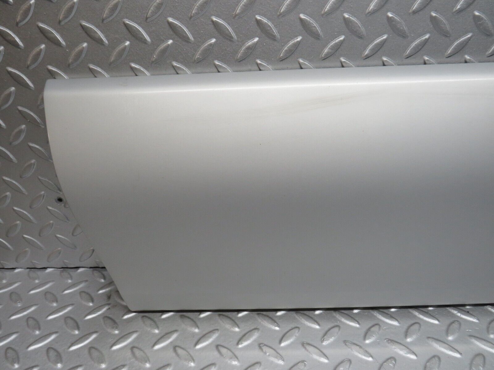 39380 Mercedes-Benz R129 320SL Coupe Left Door Lower Moulding Trim 1296902140