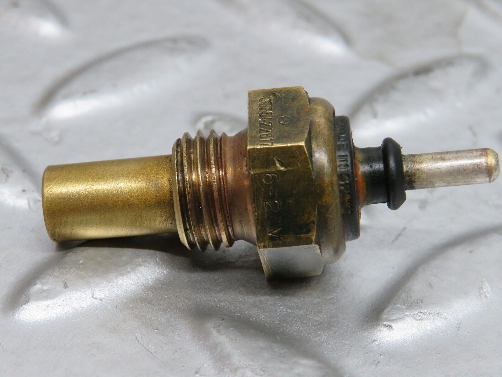 29174 Mercedes-Benz C124 320CE Coolant Temperature Sensor 0055422617