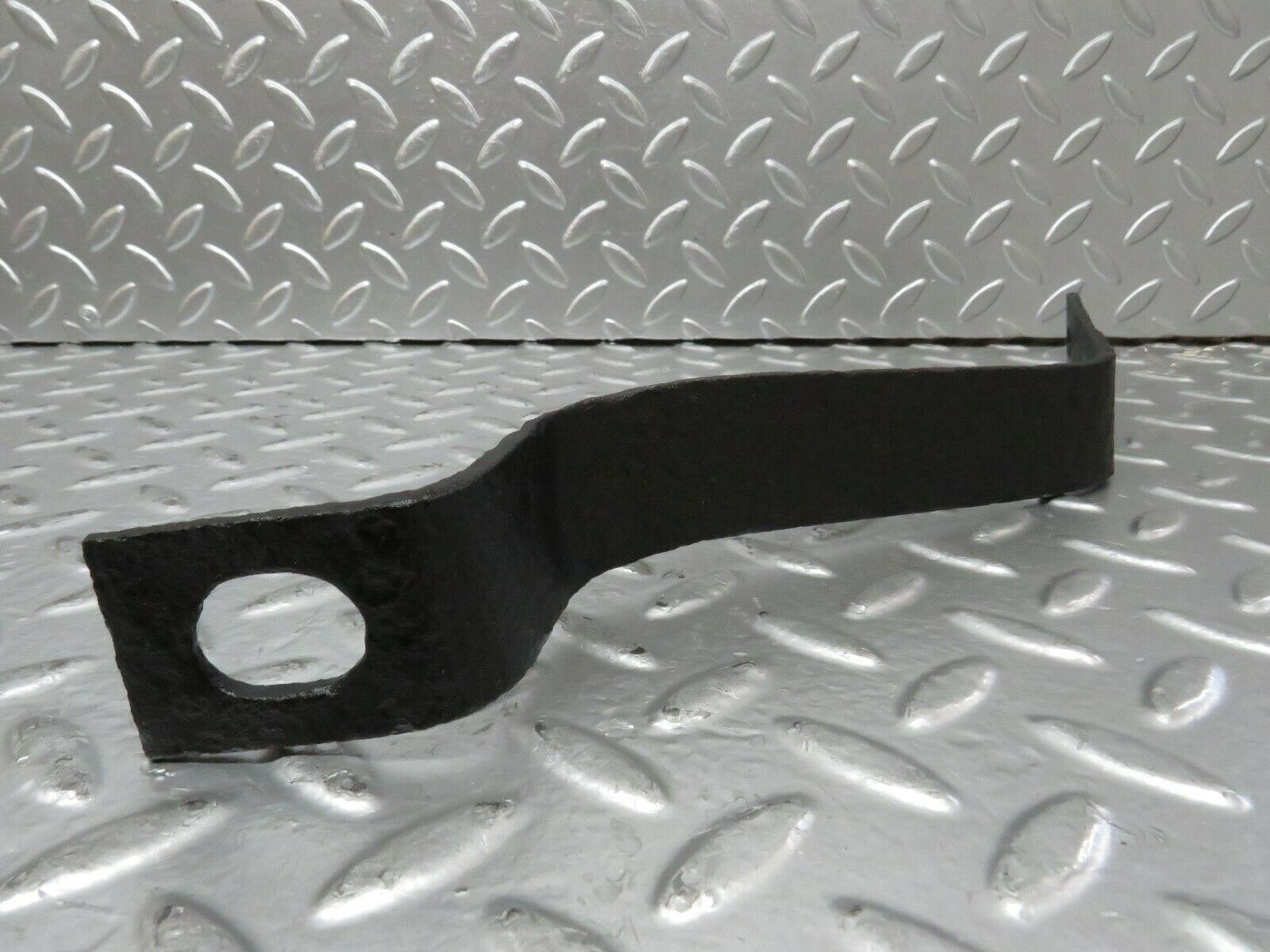 23823 Mercedes-Benz C107 450SLC Coupe Front Bumper Bracket Pair