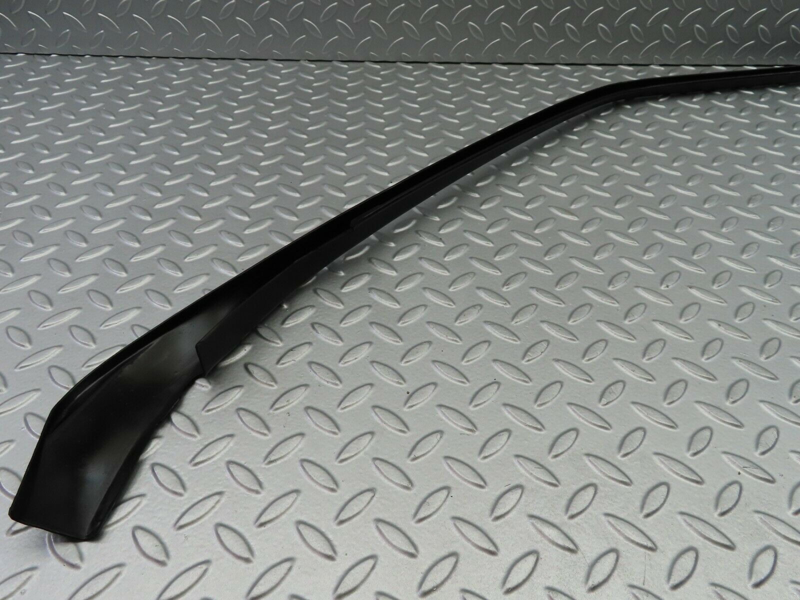 6609 Mercedes-Benz S124 E220 Wagon Front Left Inner Window Frame Cover