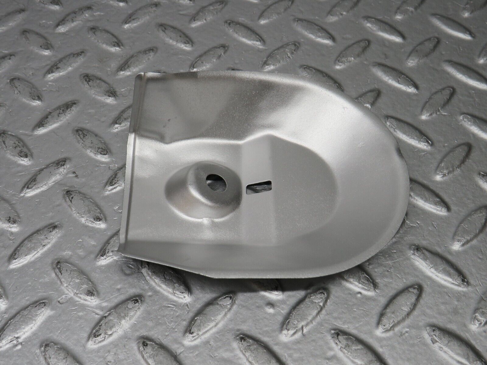 38939 Mercedes-Benz W201 190E 2.6L Engine Mount Bracket Heat Shield