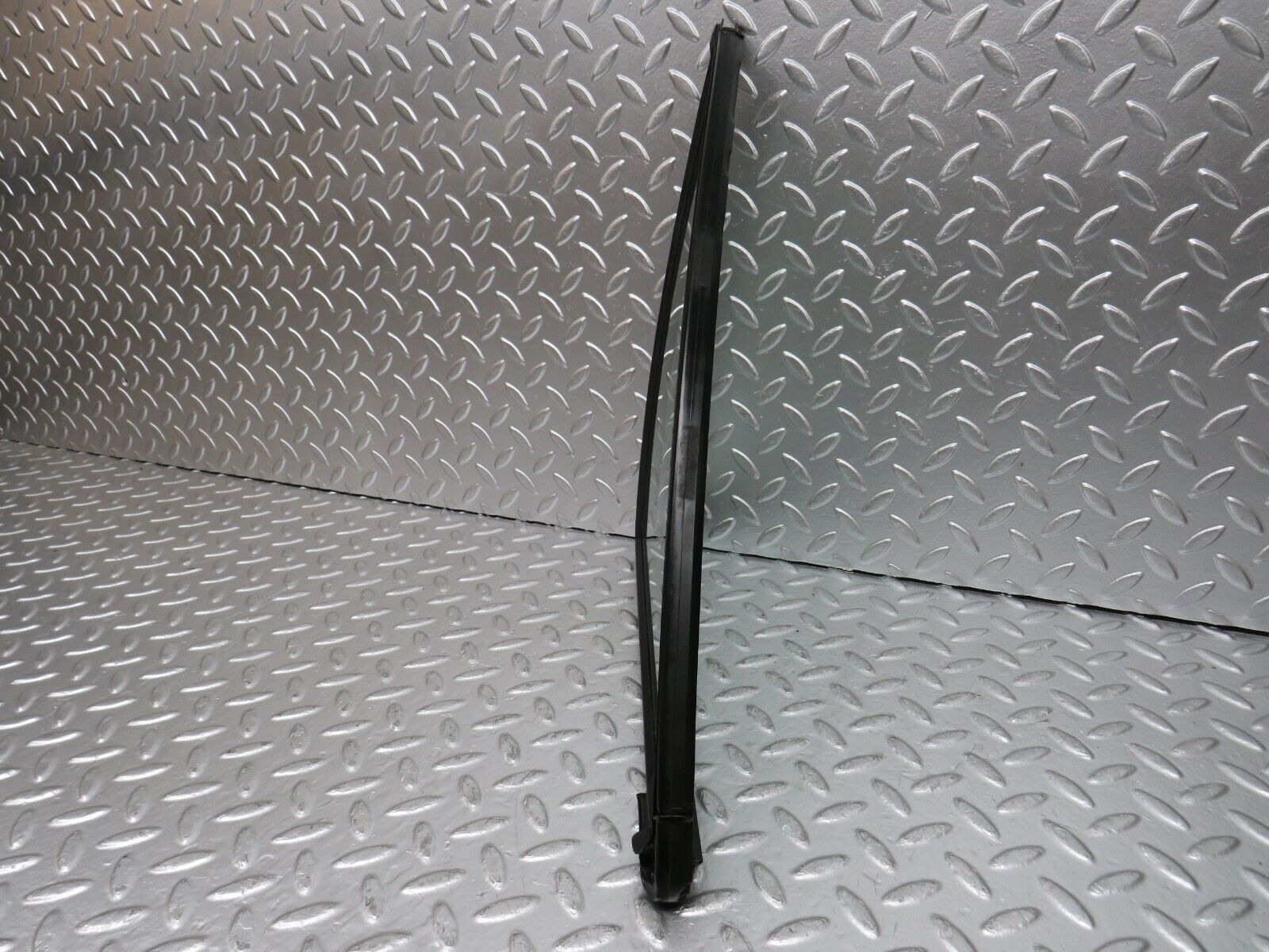 25131 Mercedes-Benz W201 190D Rear Left Quarter Window Glass 2017350524