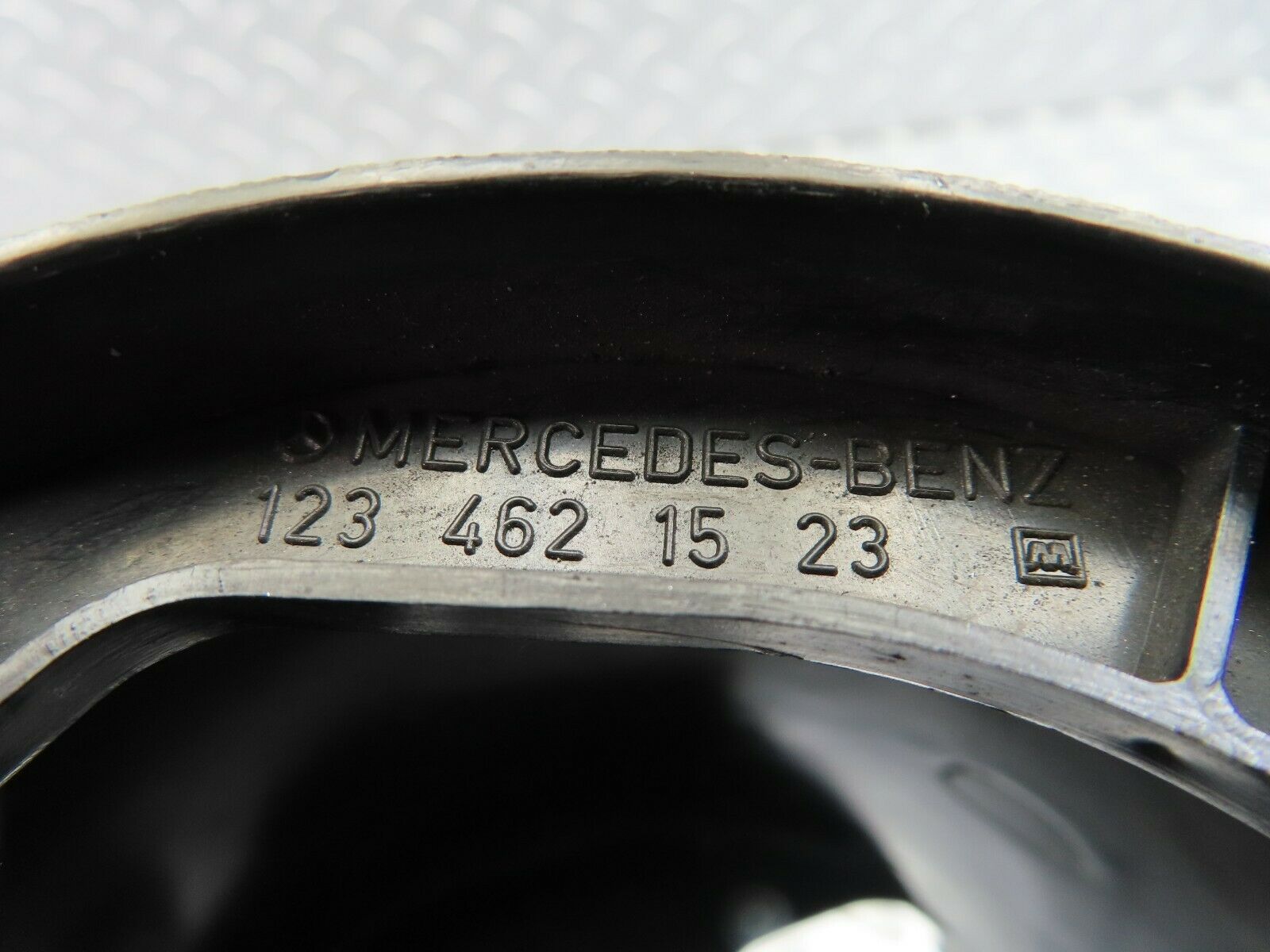 9642 Mercedes-Benz C123 280CE Coupe Steering Wheel Cover Trim 1234621523