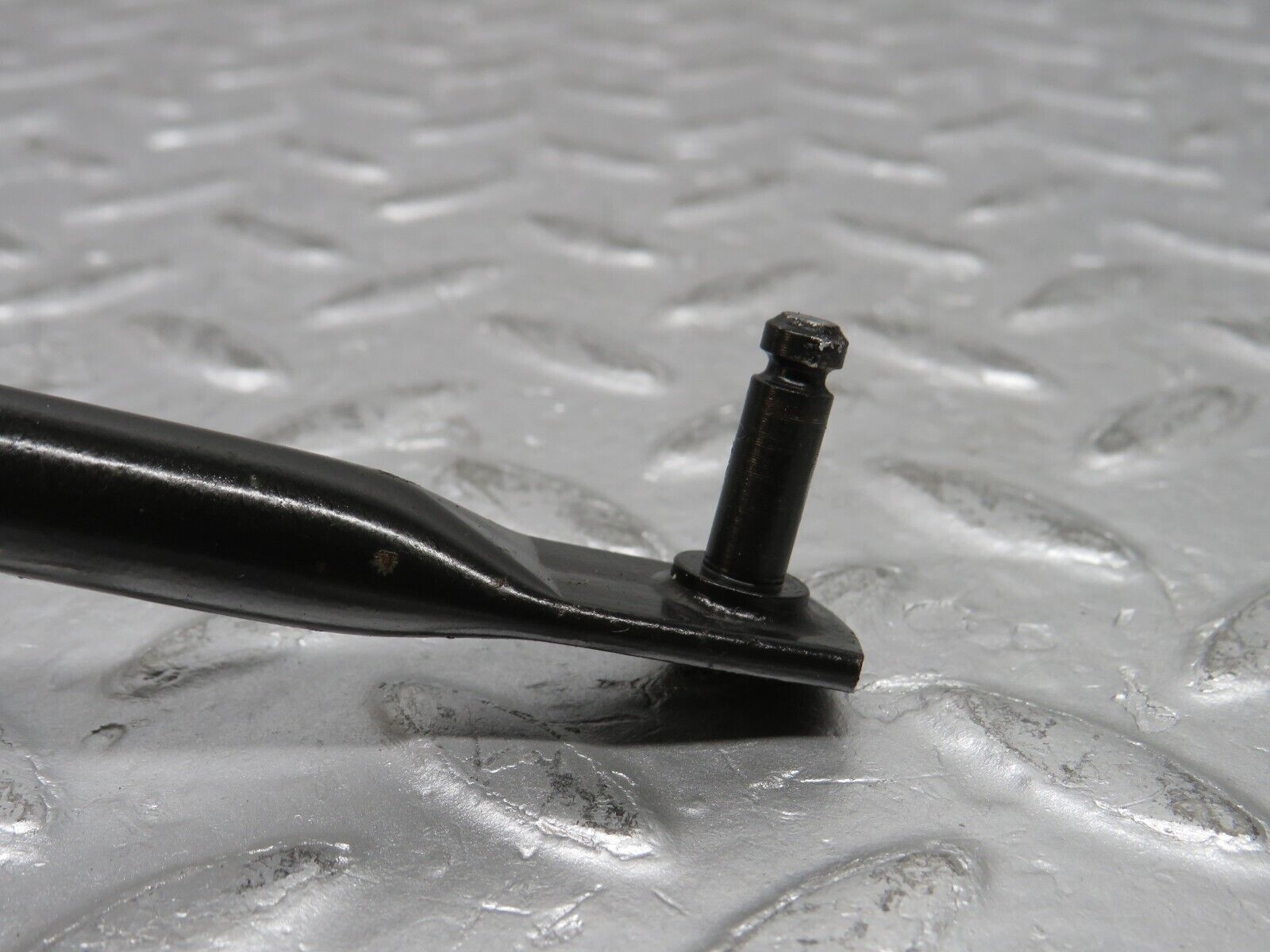 37939 Mercedes-Benz A124 320E Cabriolet Accelerator Pedal Linkage 2013010218