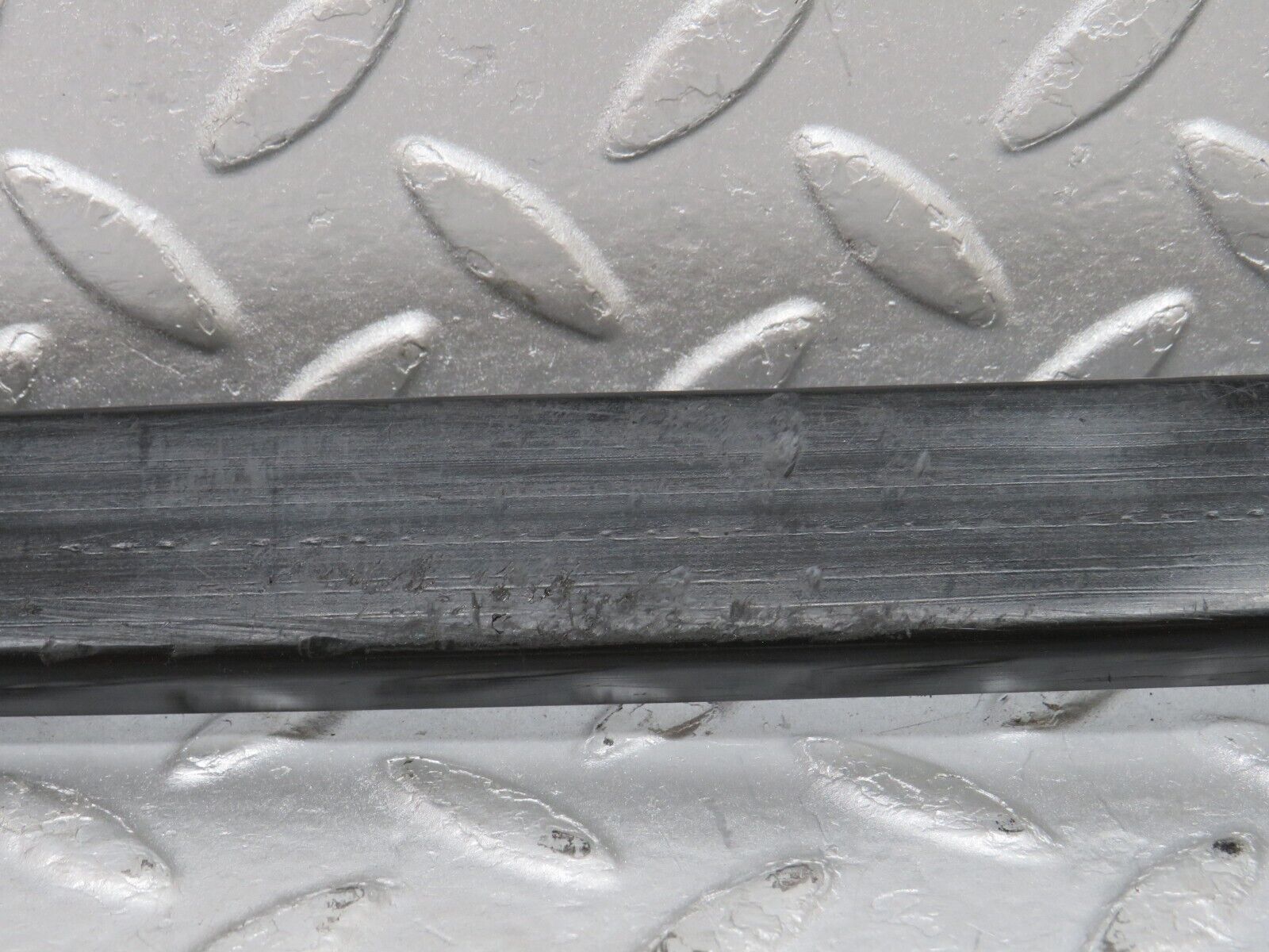 36304 Mercedes-Benz W126 420SE Seat Belt Runner