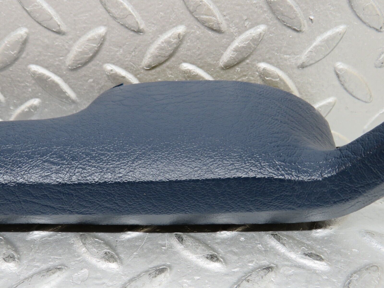 37302 Mercedes-Benz W109 300SEL Interior Door Handle Front Left Blue