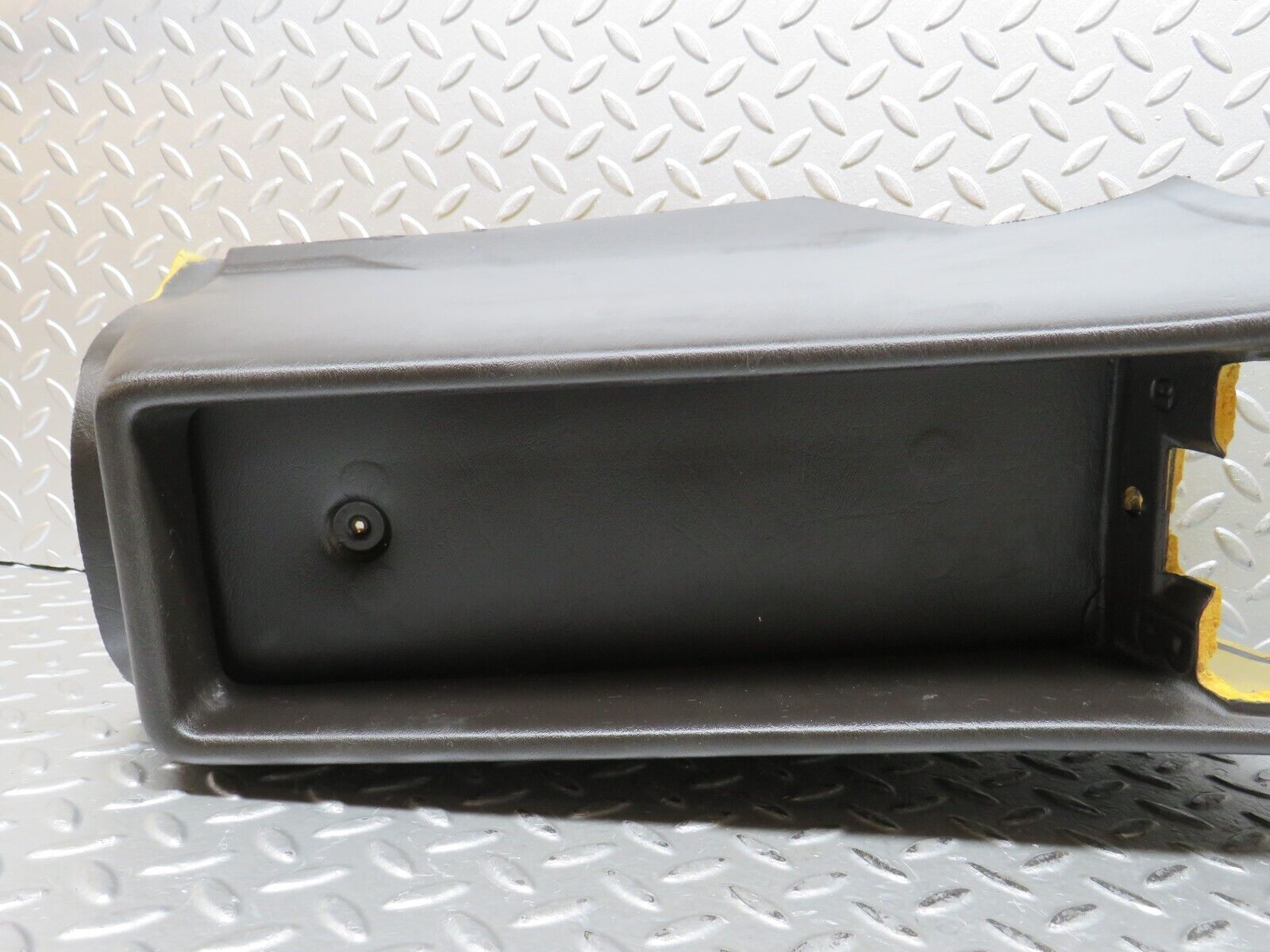 28549 Mercedes-Benz W123 230E Centre Console Brown