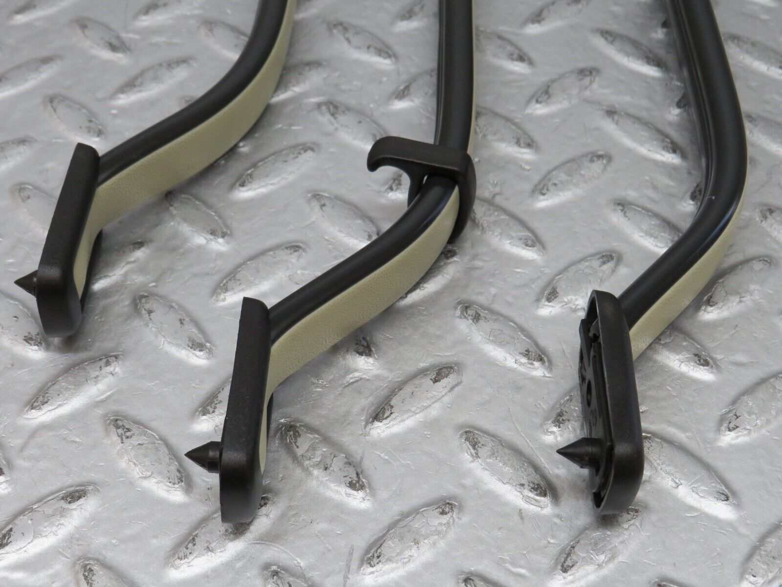 36507 Mercedes-Benz W201 190E 2.0L Interior Roof Grab Handle Set Beige