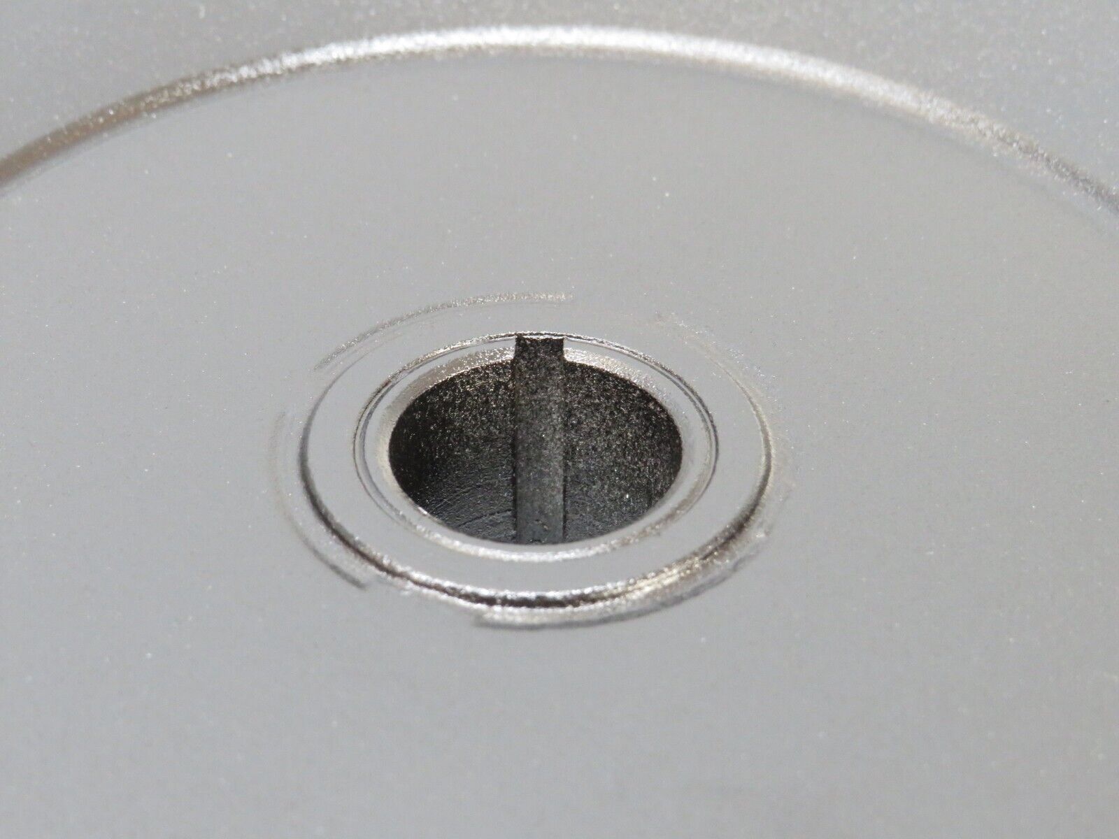 35933 Mercedes-Benz 240D OM616.912 Power Steering Pump Pulley 6172360110