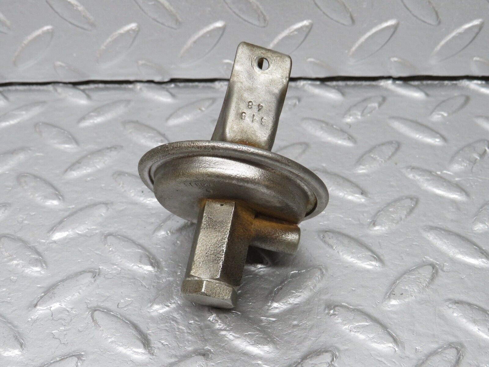 40305 Mercedes-Benz W110 230 Ignition Distributor Vacuum Control Valve