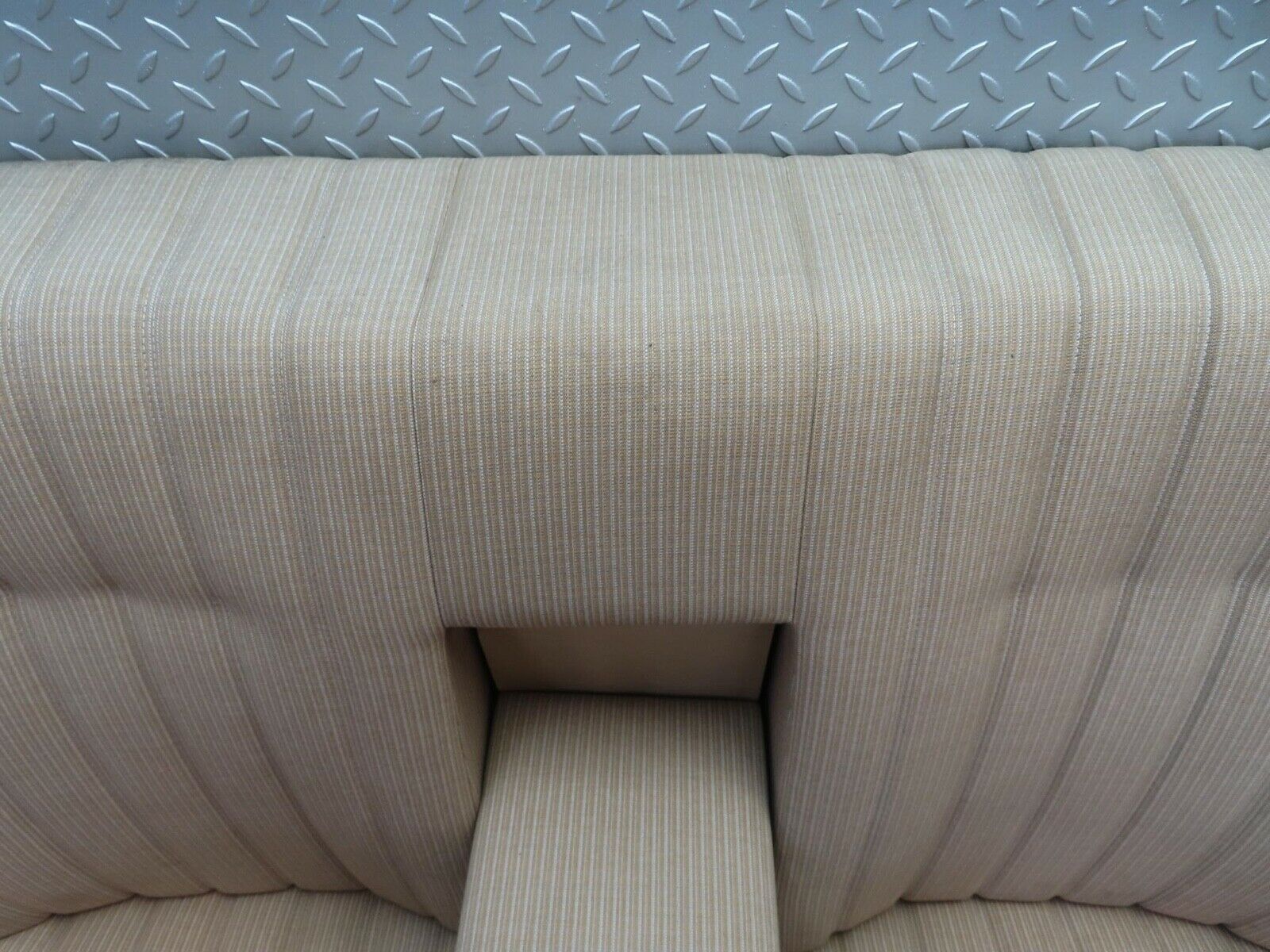 7009 Mercedes-Benz W123 230E Rear Seat 1239202716