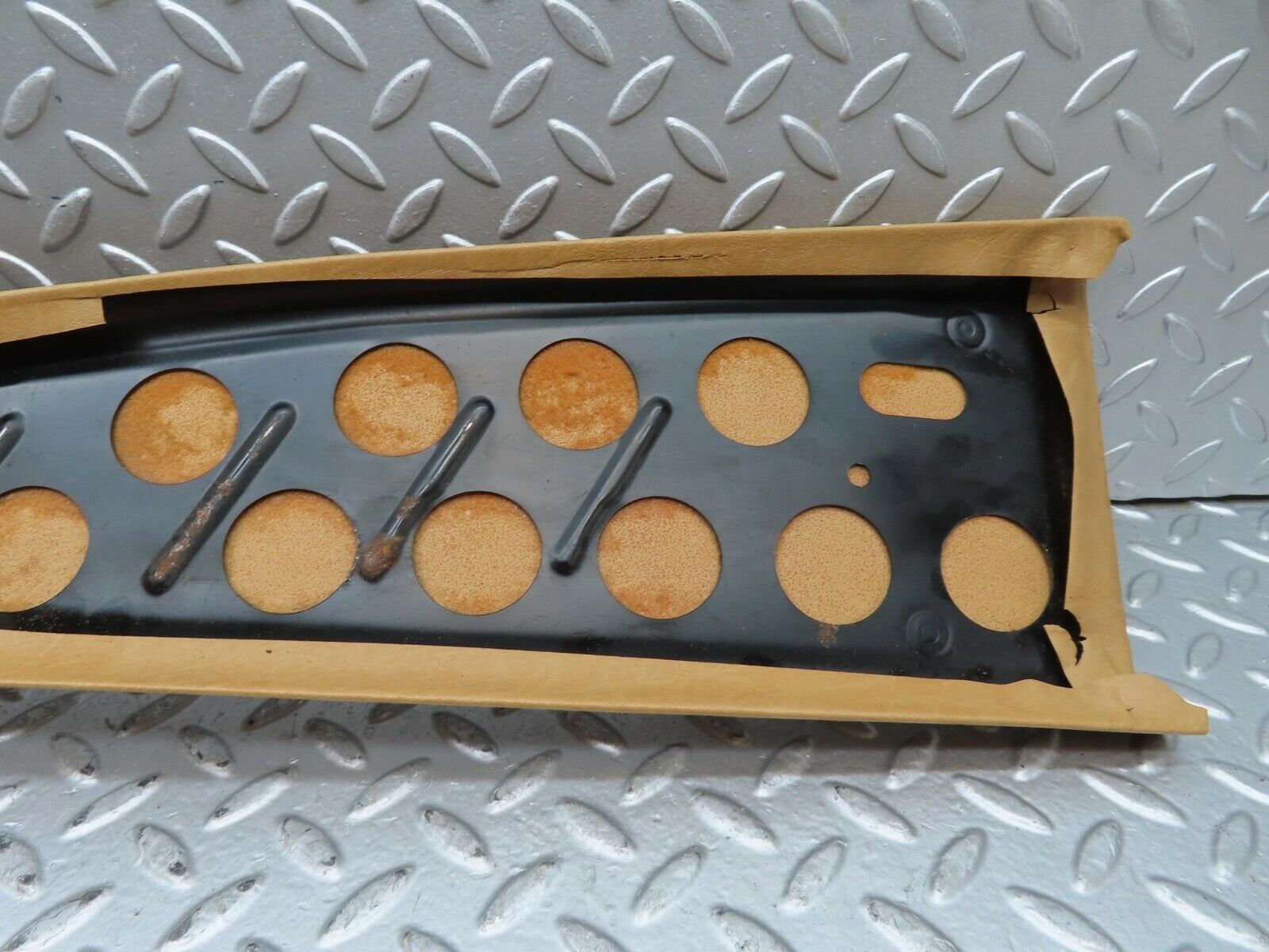 15850 Mercedes-Benz W123 280E B Pillar Cover Right Side Beige