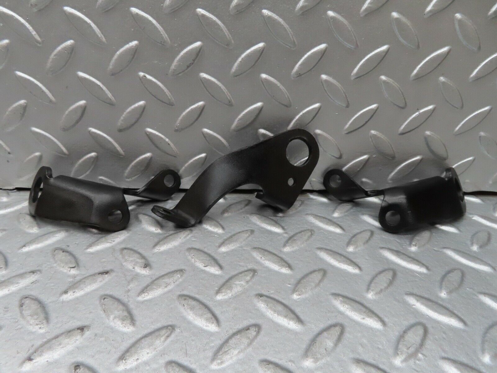 17794 Mercedes-Benz W116 450SEL Engine Lifting Eyes Hooks