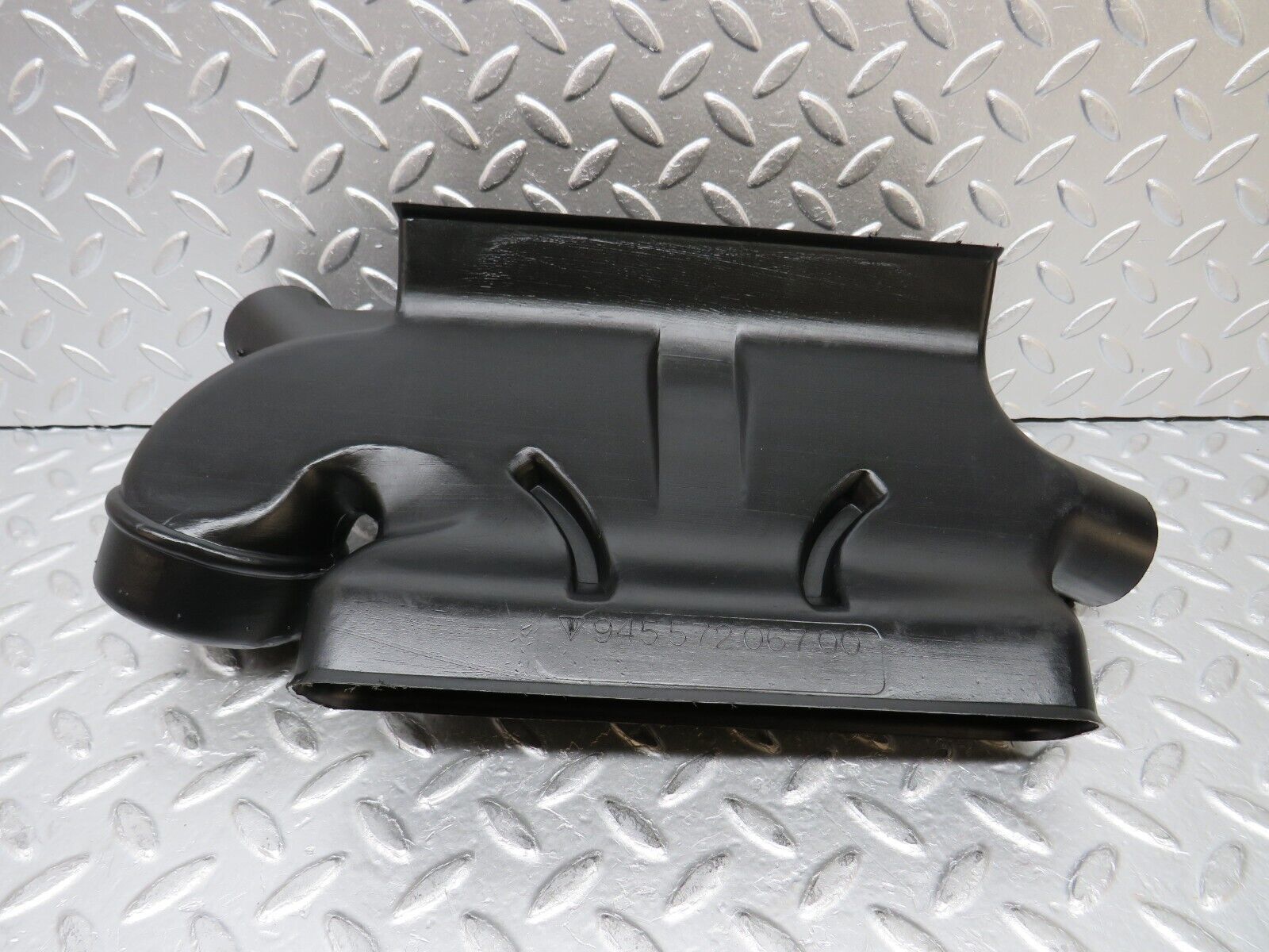 30010 Porsche 924 Dashboard Air Vent Duct 94557206700