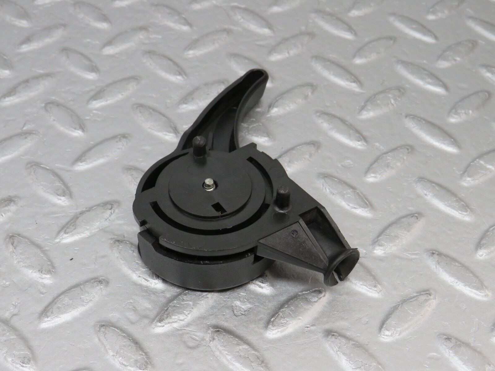 36575 Mercedes-Benz W201 190E 2.0L Hood Opener Bonnet Opener Release