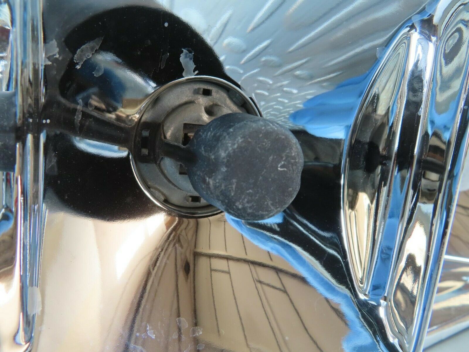 10506 Mercedes-Benz W201 190E Headlight Bosch Left Side 0301067725