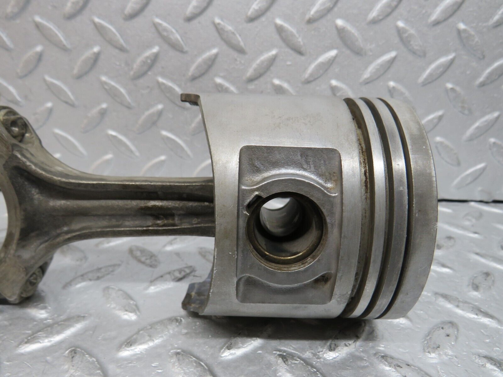 37623 Mercedes-Benz W109 300SEL Piston With Connecting Rod 91.5 mm