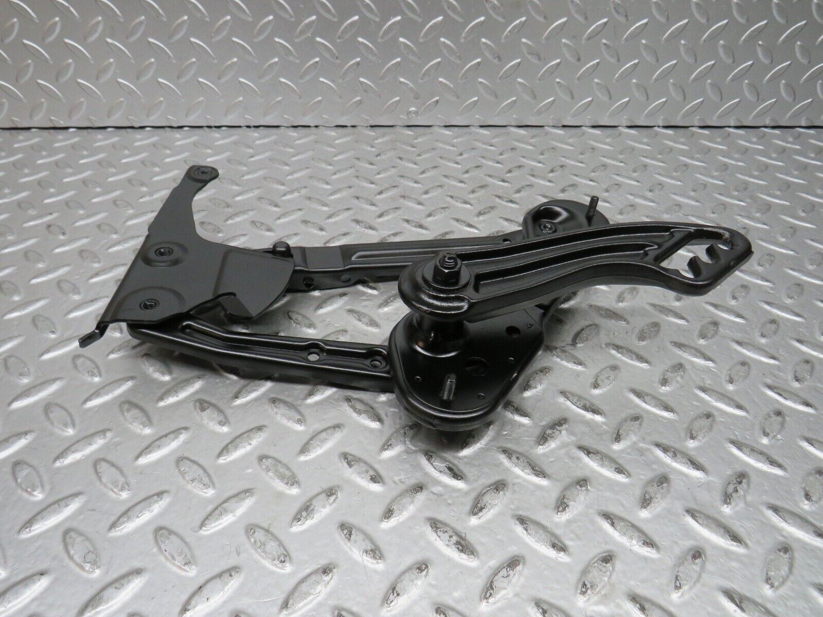 29009 Mercedes-Benz C124 320CE Coupe Bonnet Hinge Right Side 1298870274