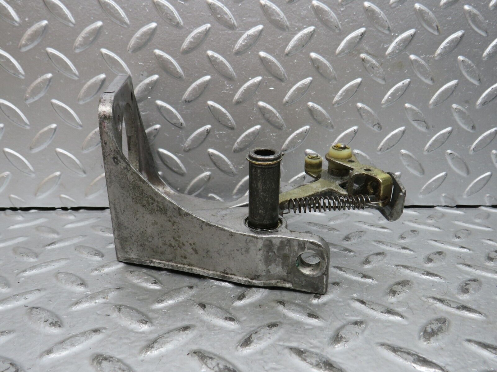 29030 Mercedes-Benz C124 320CE Coupe Brake Pedal Bracket 1242900919