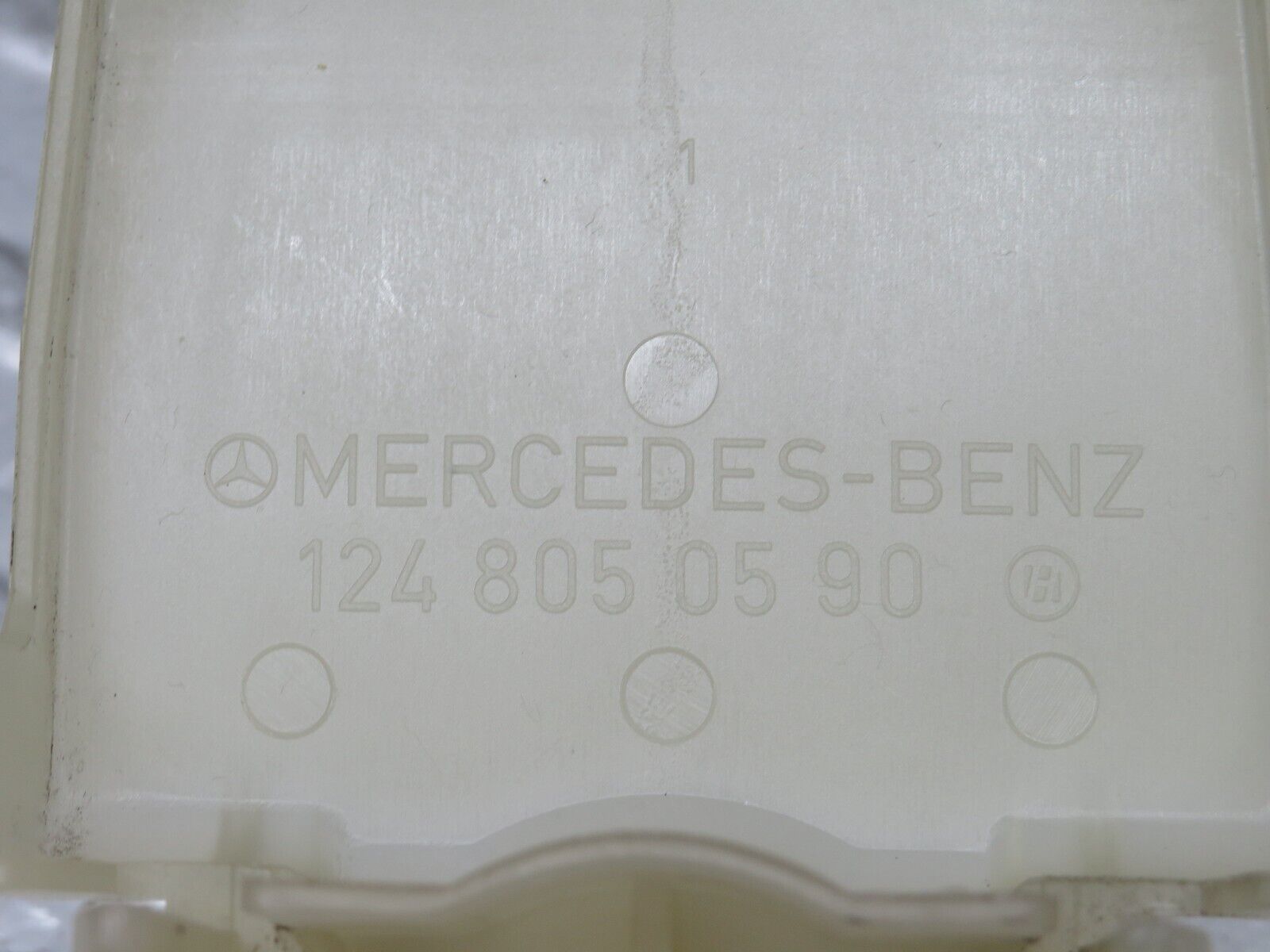 30284 Mercedes-Benz W124 230E Rear Door Lock Vacuum Actuator Cover 1248050590