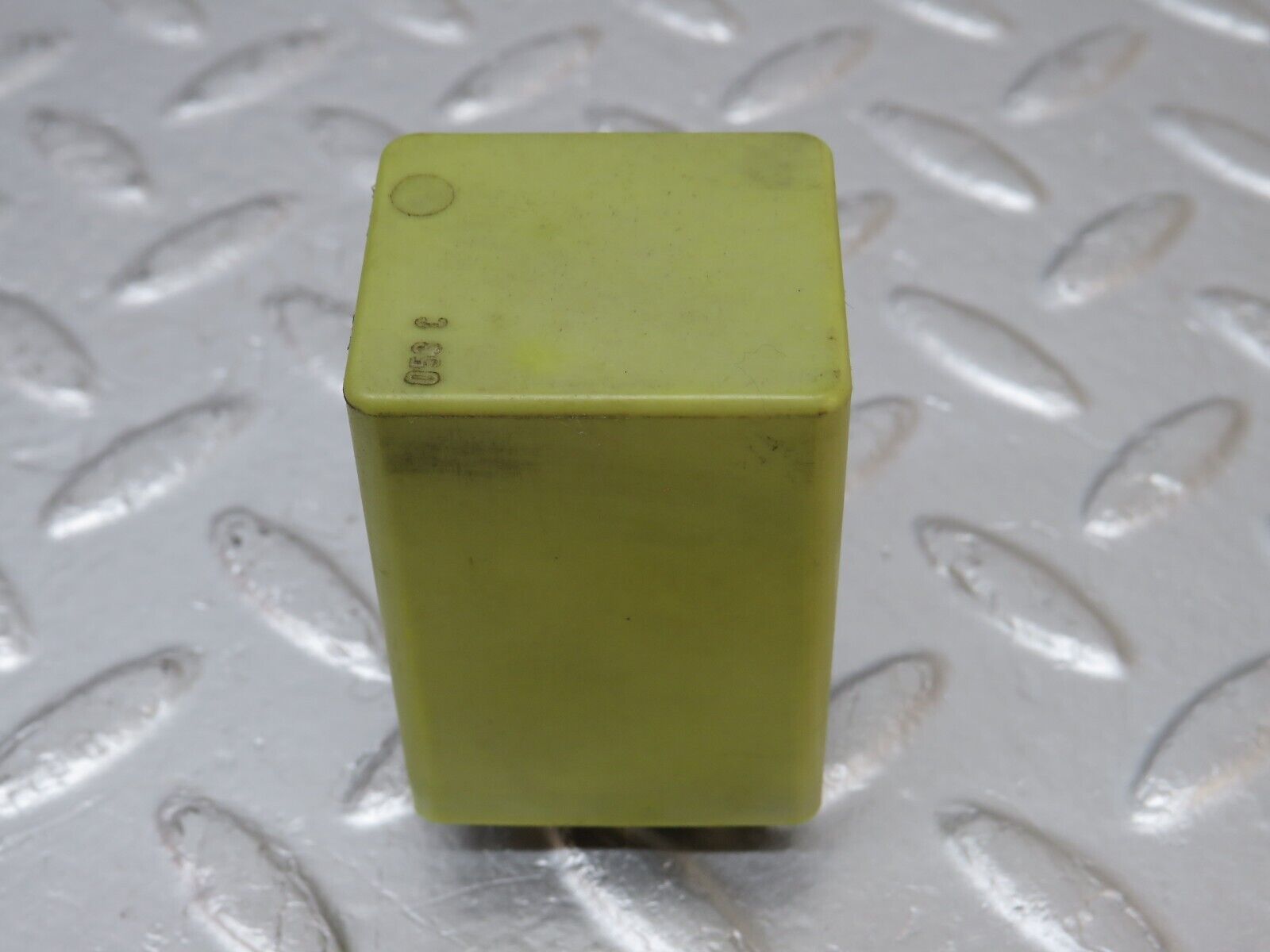 34444 Mercedes-Benz C126 380SEC Coupe Rear Heated Window Relay 1268203110