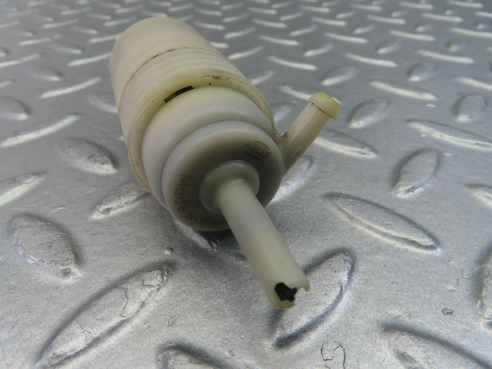 10471 Mercedes-Benz W201 190E Windscreen Washer Pump 1248690421