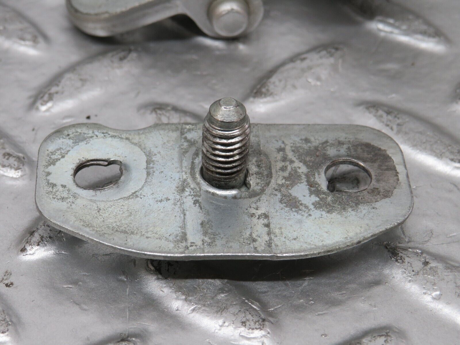 24872 Mercedes-Benz W140 S320 Left Door Hinges Pair