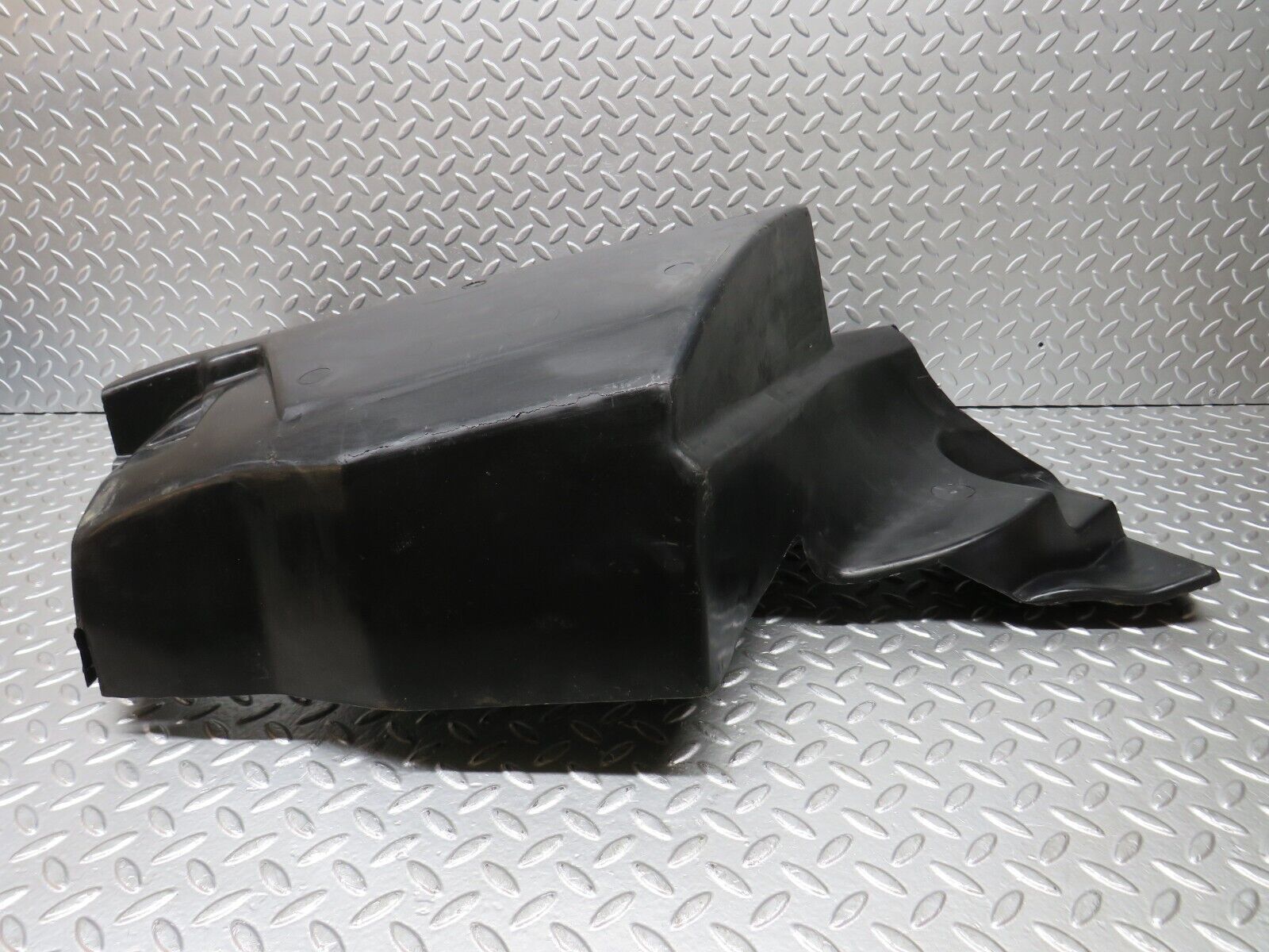 31902 Mercedes-Benz W201 190LE 1.8L Trunk Cover Panel Right Side 2016932433