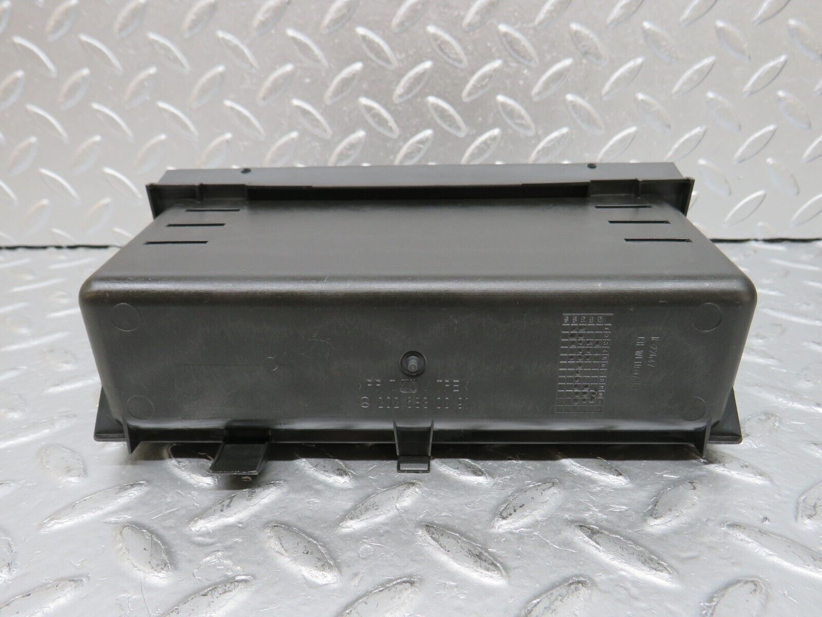 33269 Mercedes-Benz W202 C180 Centre Console Storage Shelf 2026830091